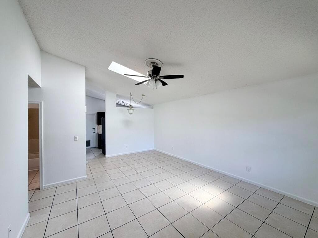 8715 PLUTO Terrace, West Palm Beach, FL 33403 — zdjęcie 3