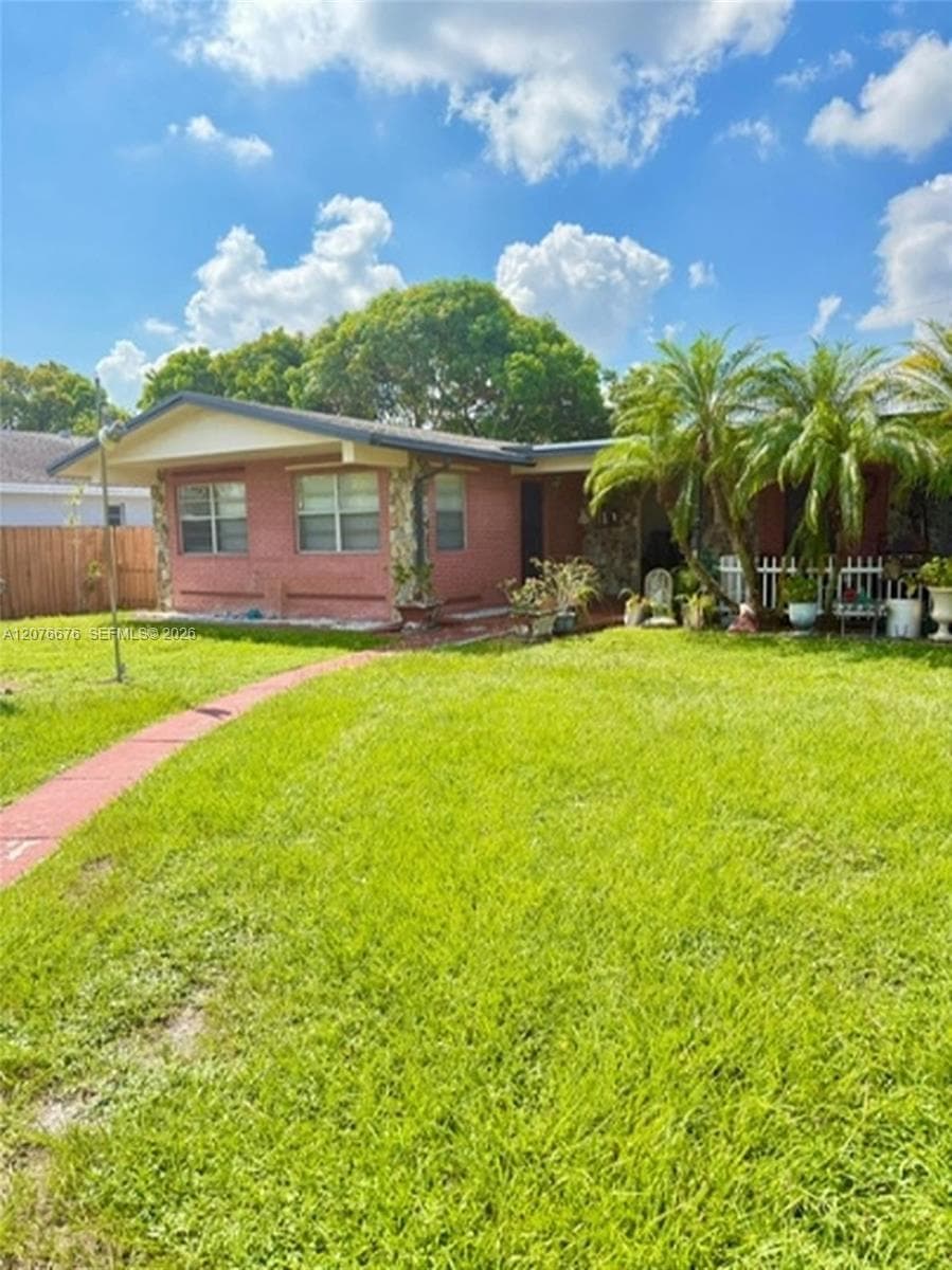 4088 SW 51st St # C, Dania Beach, FL 33314 — zdjęcie 2