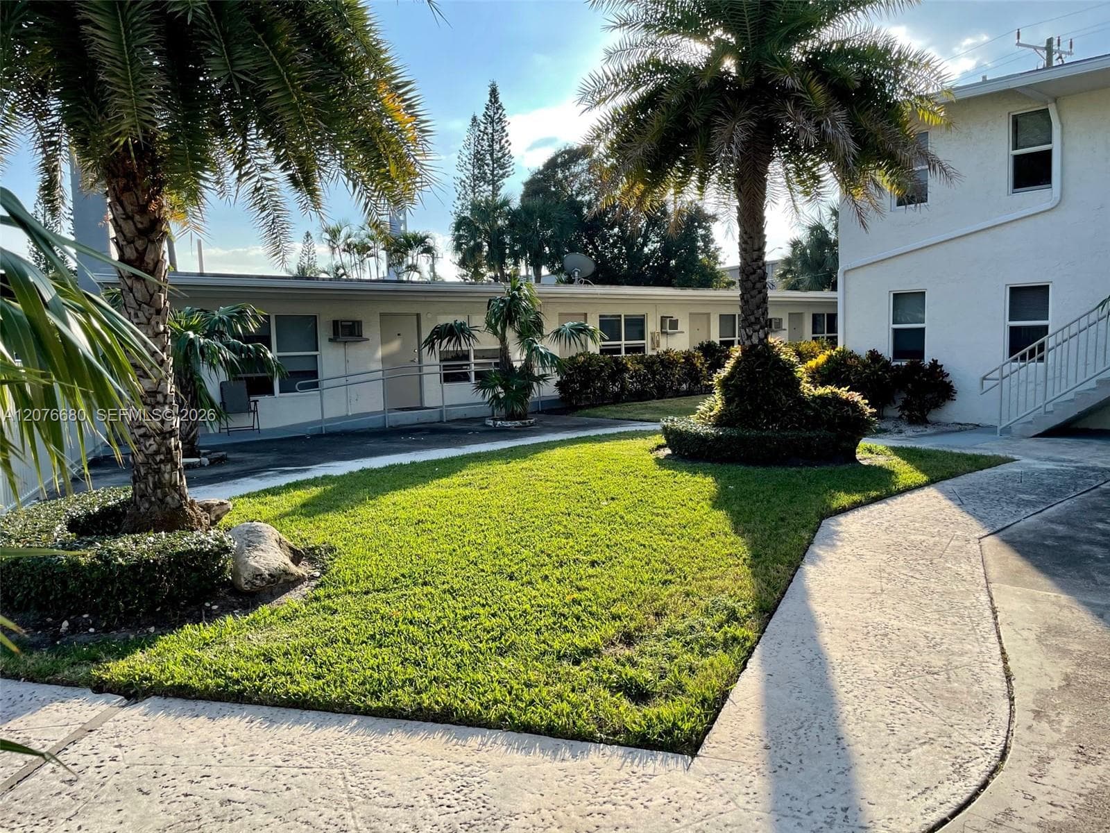 1077 SE 22nd Ave # N8, Pompano Beach, FL 33062