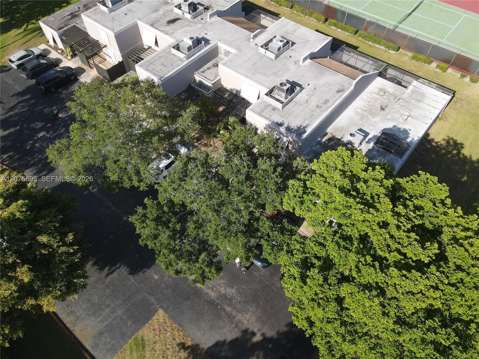 1541 NW 113th Ave, Pembroke Pines, FL 33026