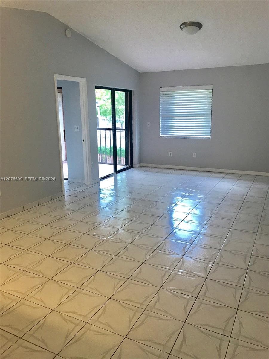 9810 Hammocks Blvd # 202, Miami, FL 33196 — zdjęcie 5