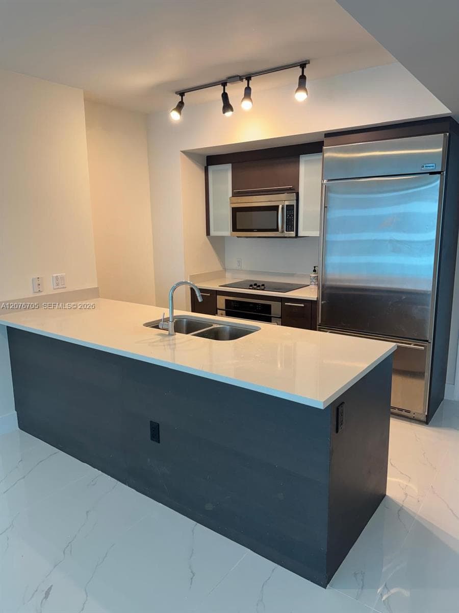 500 Brickell Ave # 3210, Miami, FL 33131 — zdjęcie 3