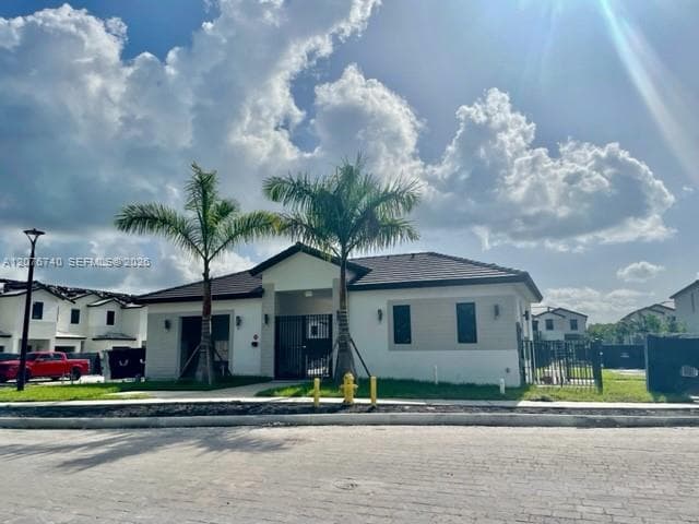 269 SW 159th Ct, Pembroke Pines, FL 33027 — zdjęcie 4