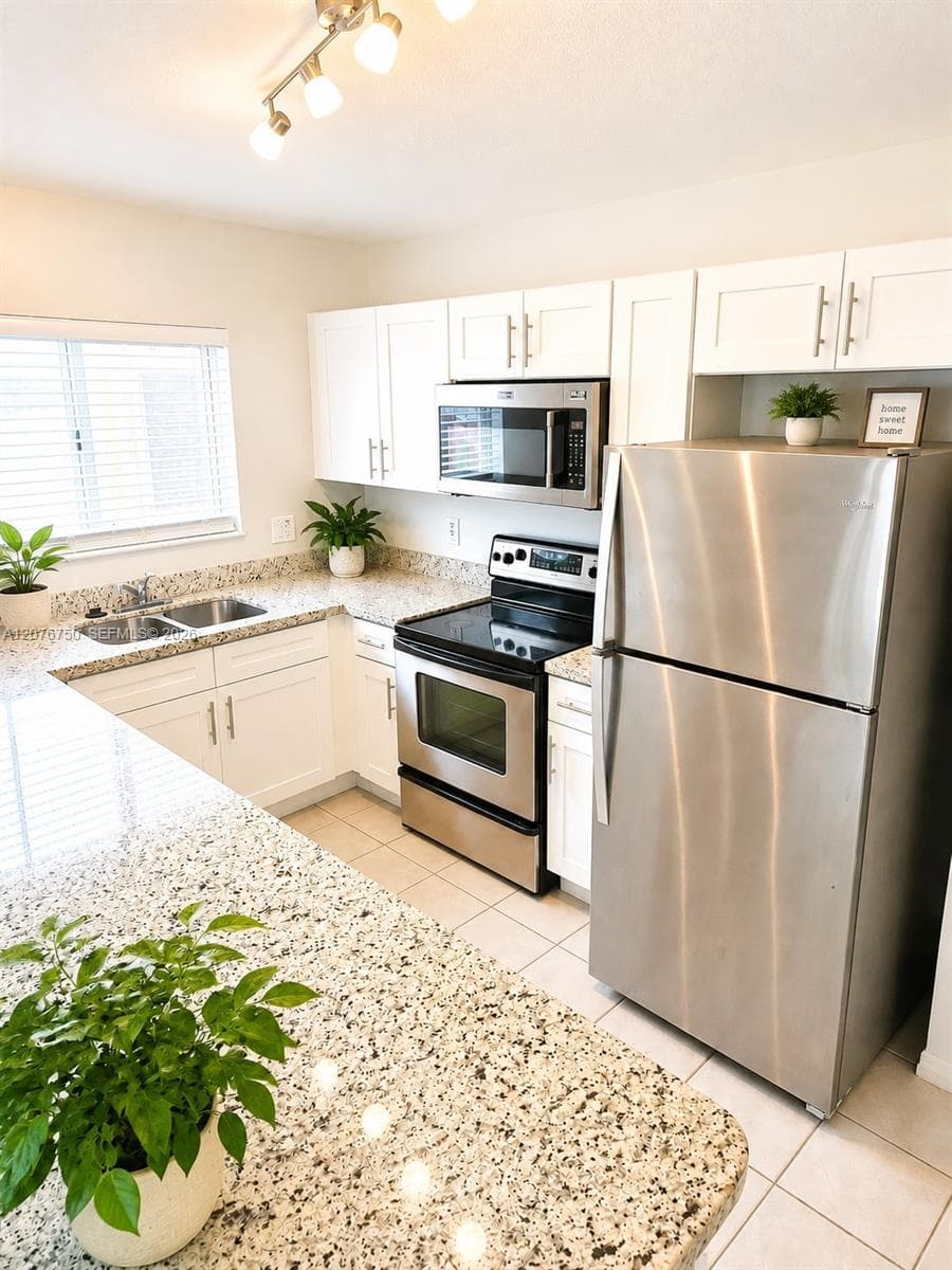 405 Kelly Ln, Weston, FL 33326 — zdjęcie 4