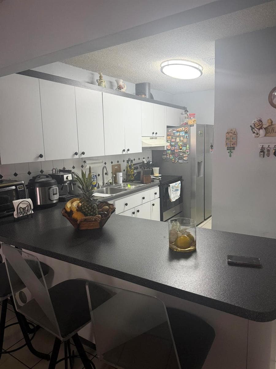 4349 W 10TH Avenue, Hialeah, FL 33012 — zdjęcie 5