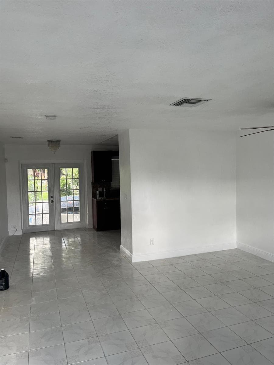 5311 NW 16TH Court, Lauderhill, FL 33313 — zdjęcie 3