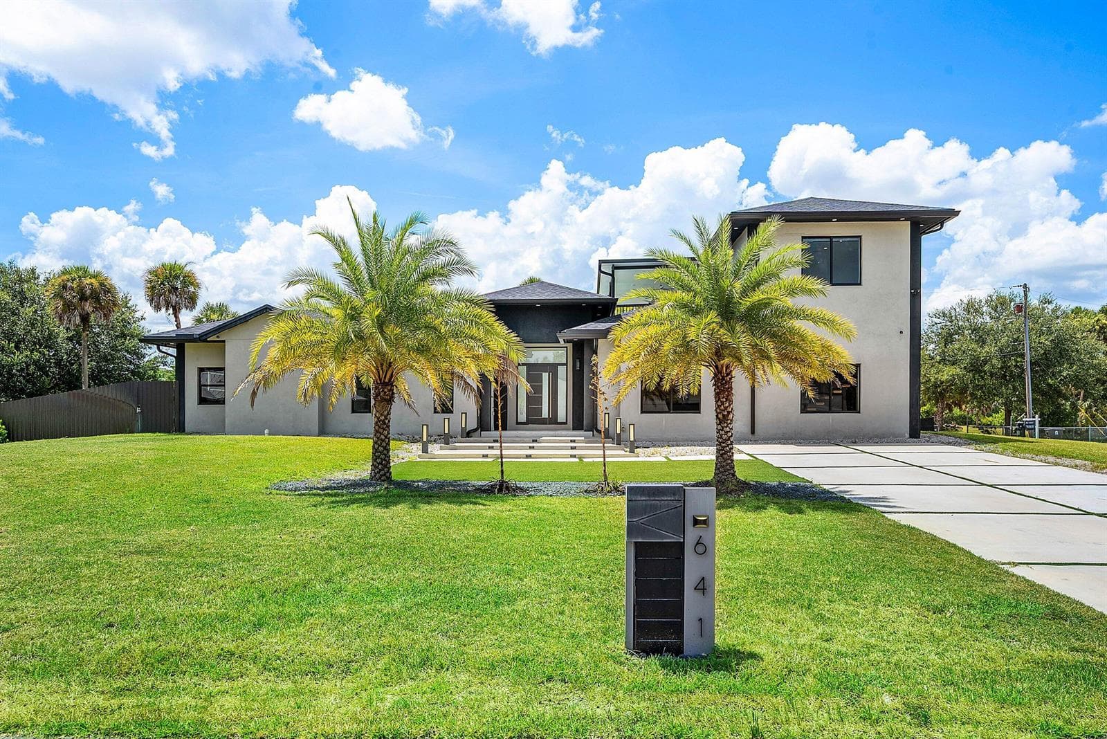 641 Marshall Road, West Palm Beach, FL 33413 — zdjęcie 2
