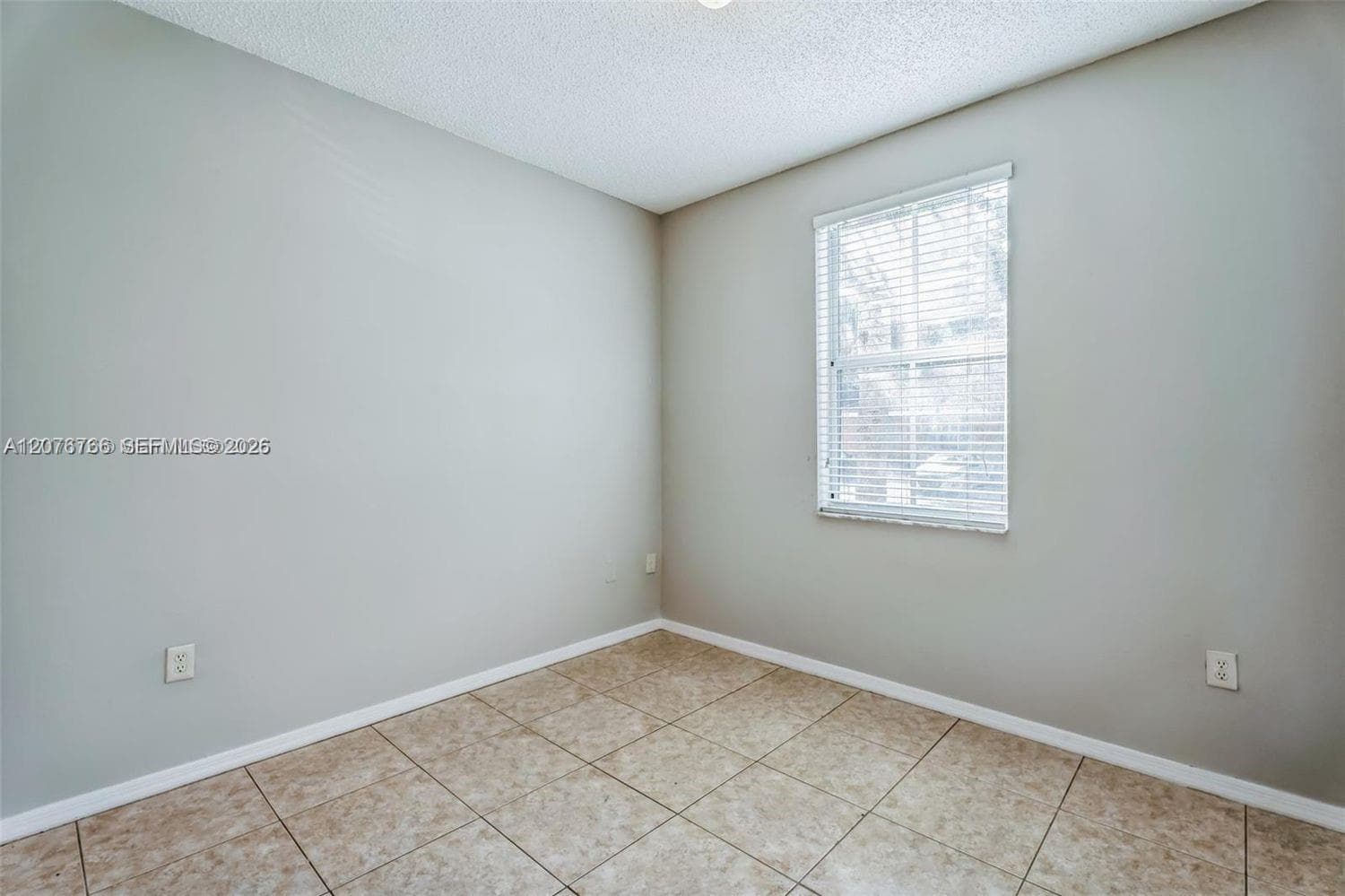 4240 NE 9th St, Homestead, FL 33033 — zdjęcie 3