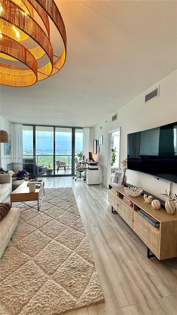 601 NE 36th St # 3309, Miami, FL 33137 — zdjęcie 3