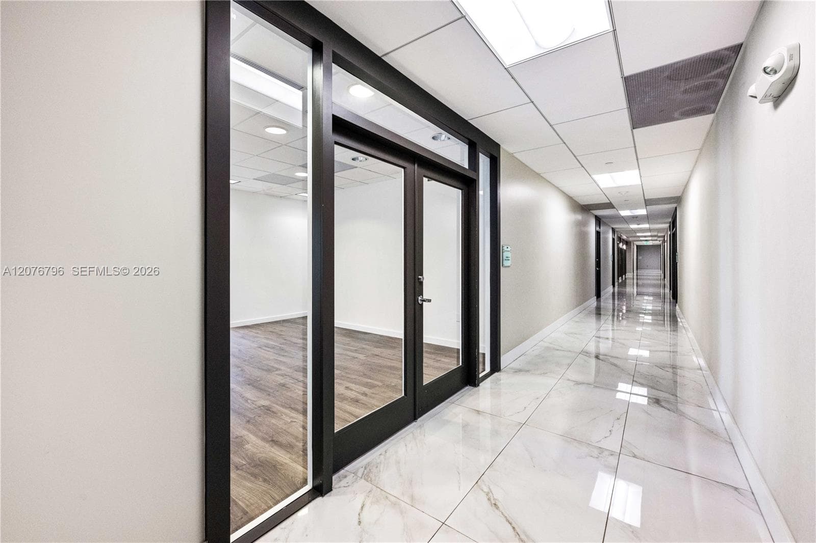 150 SE 2nd Ave # 1010, Miami, FL 33131 — zdjęcie 2