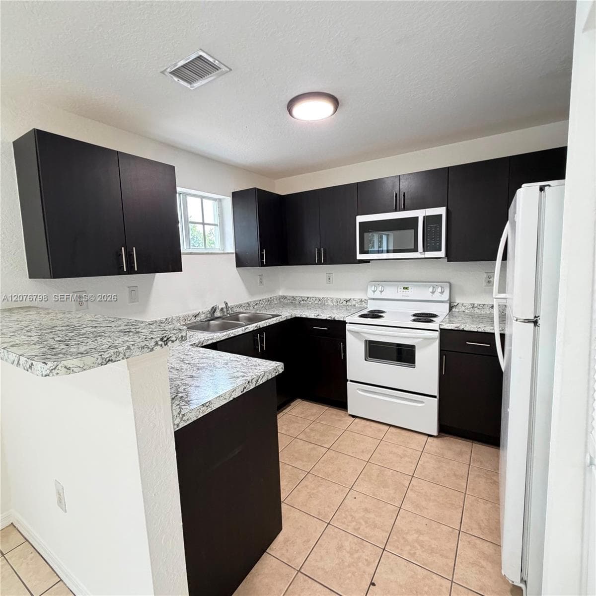 923 SE 16th Ct, Homestead, FL 33034 — zdjęcie 4