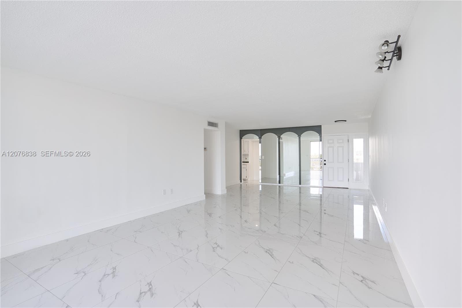 1750 NE 191st St # 829-4, Miami, FL 33179 — zdjęcie 5