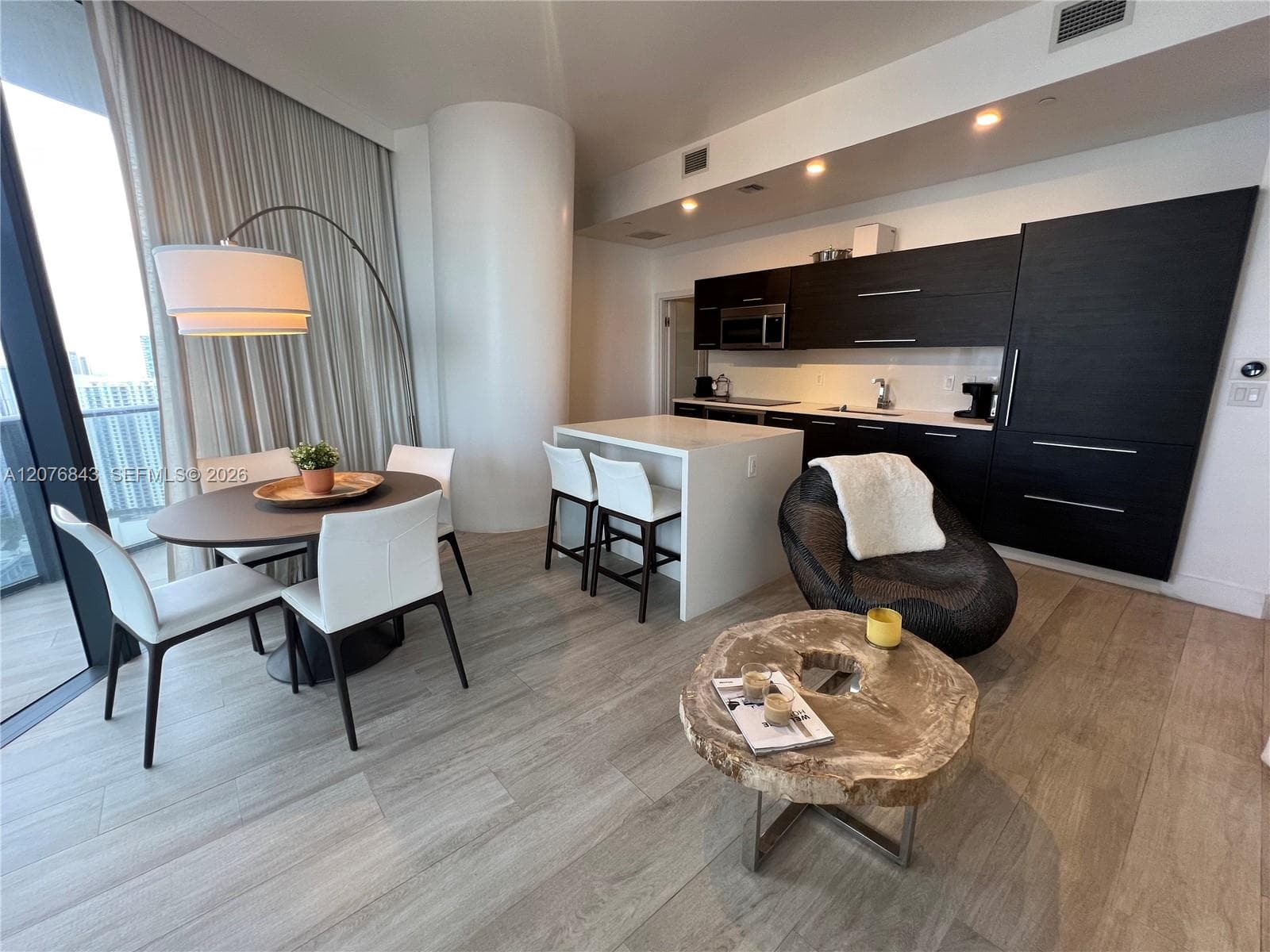 45 SW 9th St # 4408, Miami, FL 33130 — zdjęcie 4