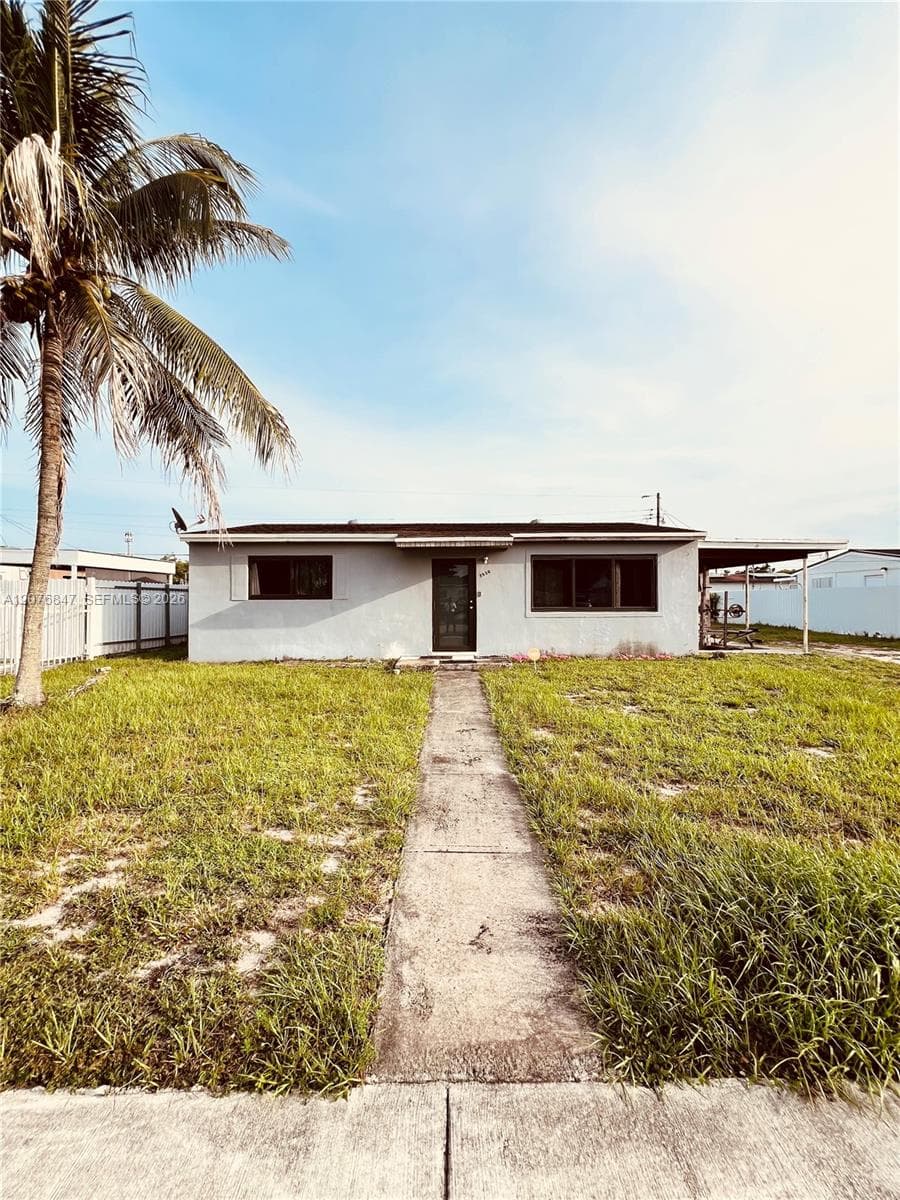 3530 NW 170th St, Miami Gardens, FL 33056