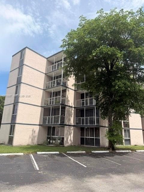 6955 NW 186th St # F306, Hialeah, FL 33015 — zdjęcie 3