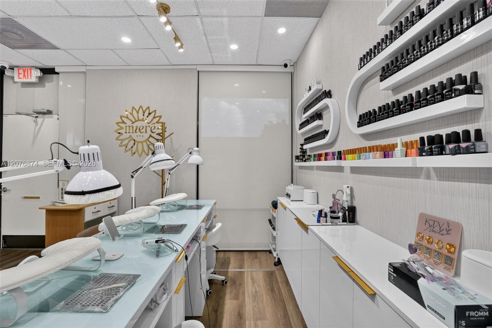 Nail Salon for Sale in in Westchester, Miami, FL 33155 — zdjęcie 3