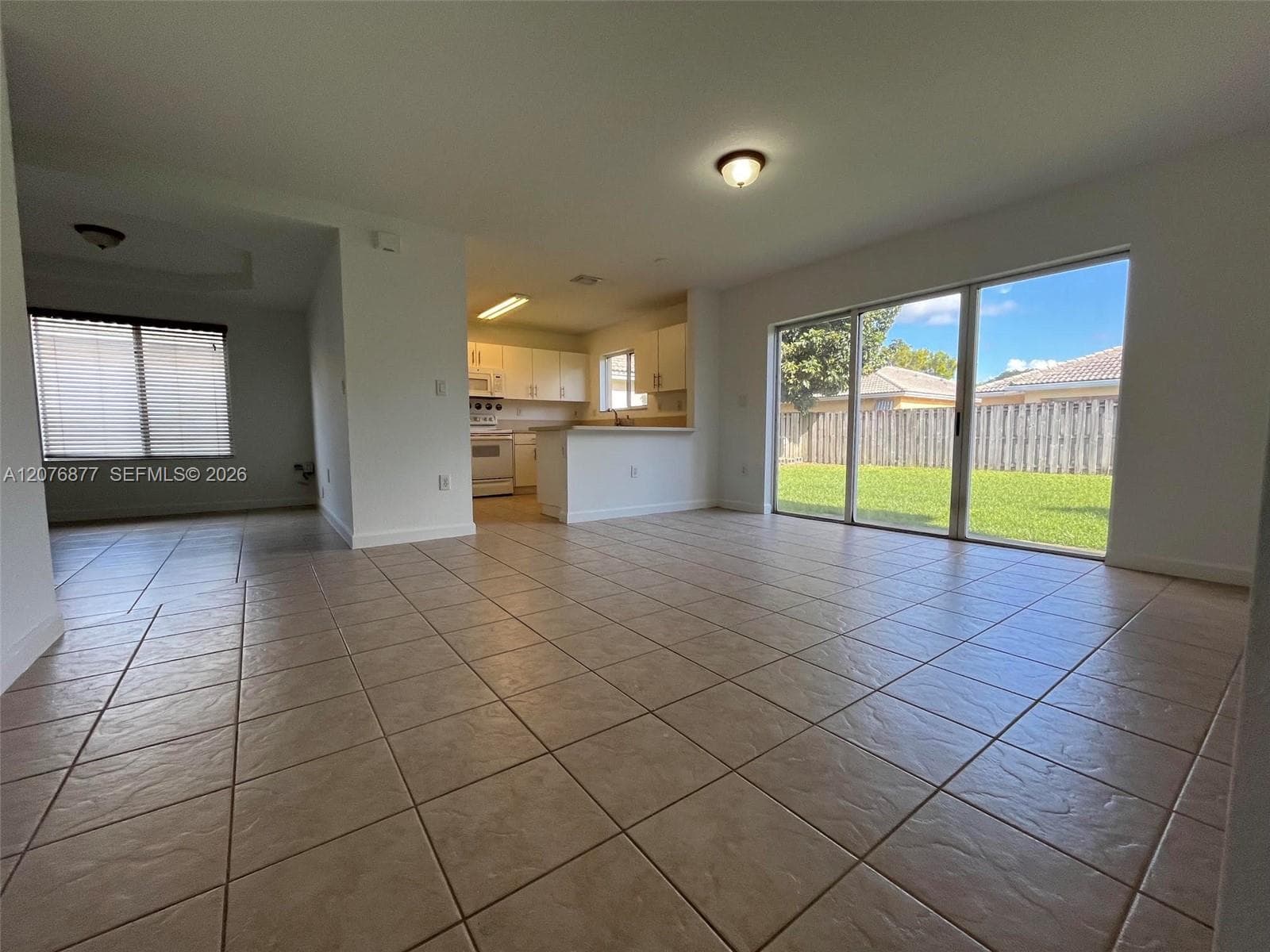 14041 SW 155th Ct, Miami, FL 33196 — zdjęcie 3