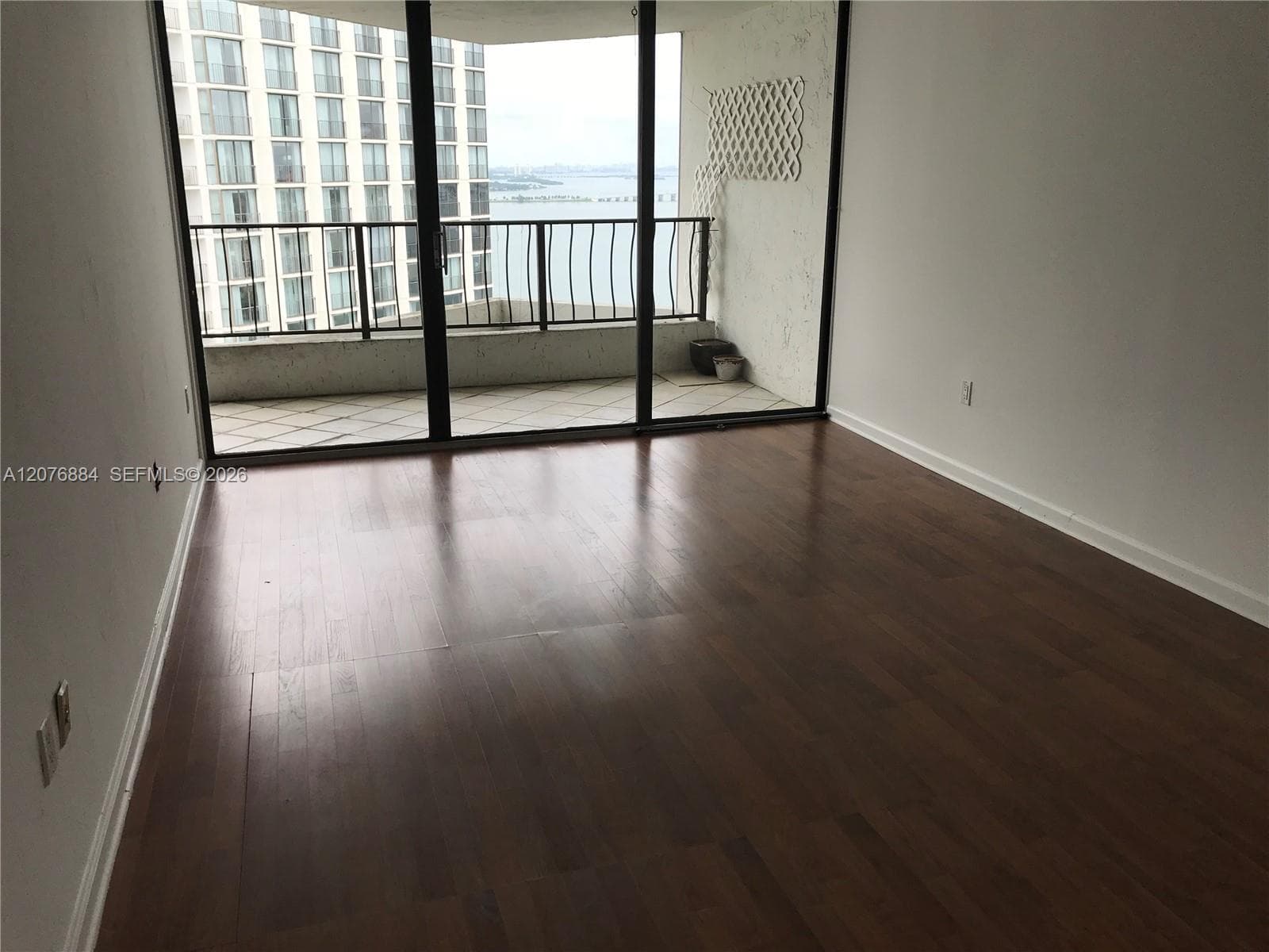555 NE 15th St # 30E, Miami, FL 33132
