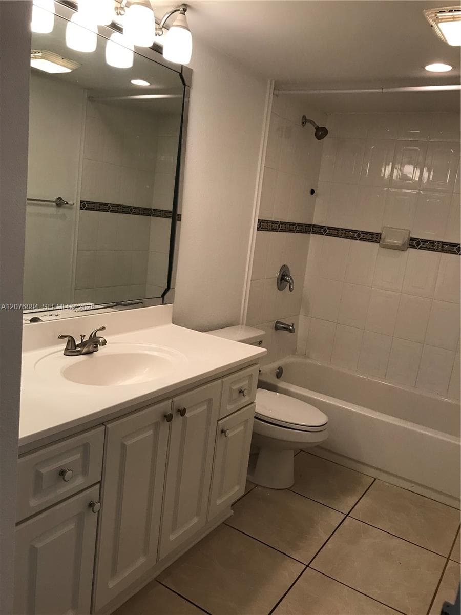555 NE 15th St # 30E, Miami, FL 33132 — zdjęcie 4