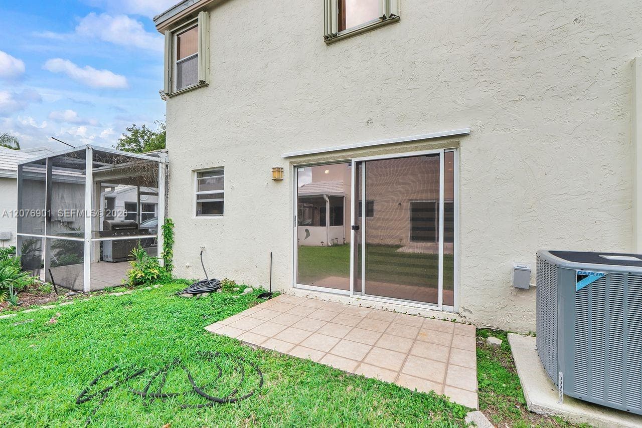 9602 NW 8th Cir, Plantation, FL 33324 — zdjęcie 5
