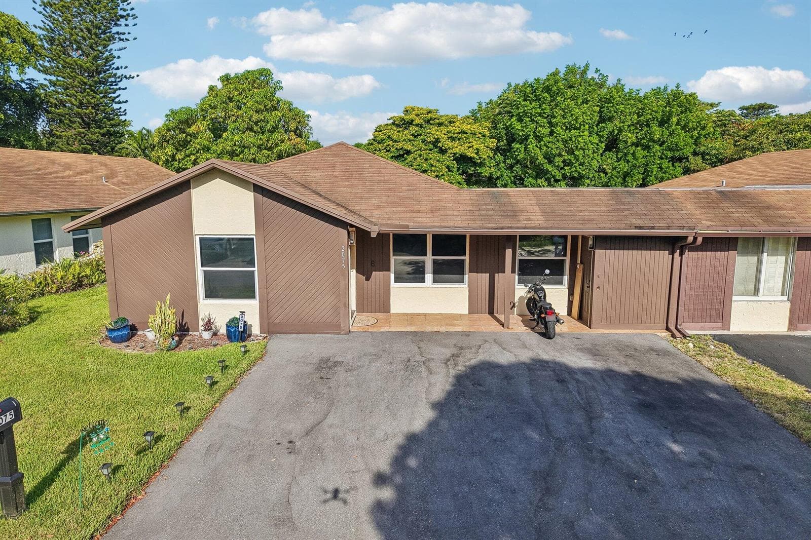 2075 SW 72ND Avenue, Davie, FL 33317
