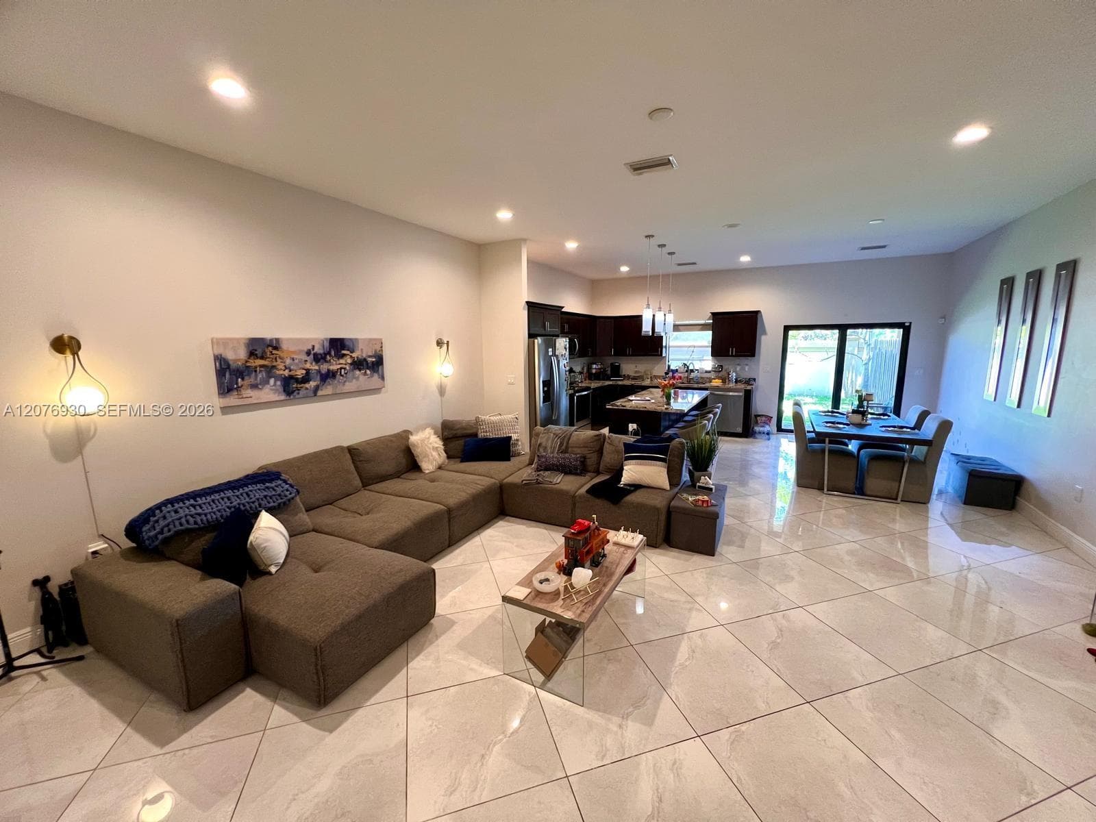 9271 NW 16th St, Pembroke Pines, FL 33027 — zdjęcie 3