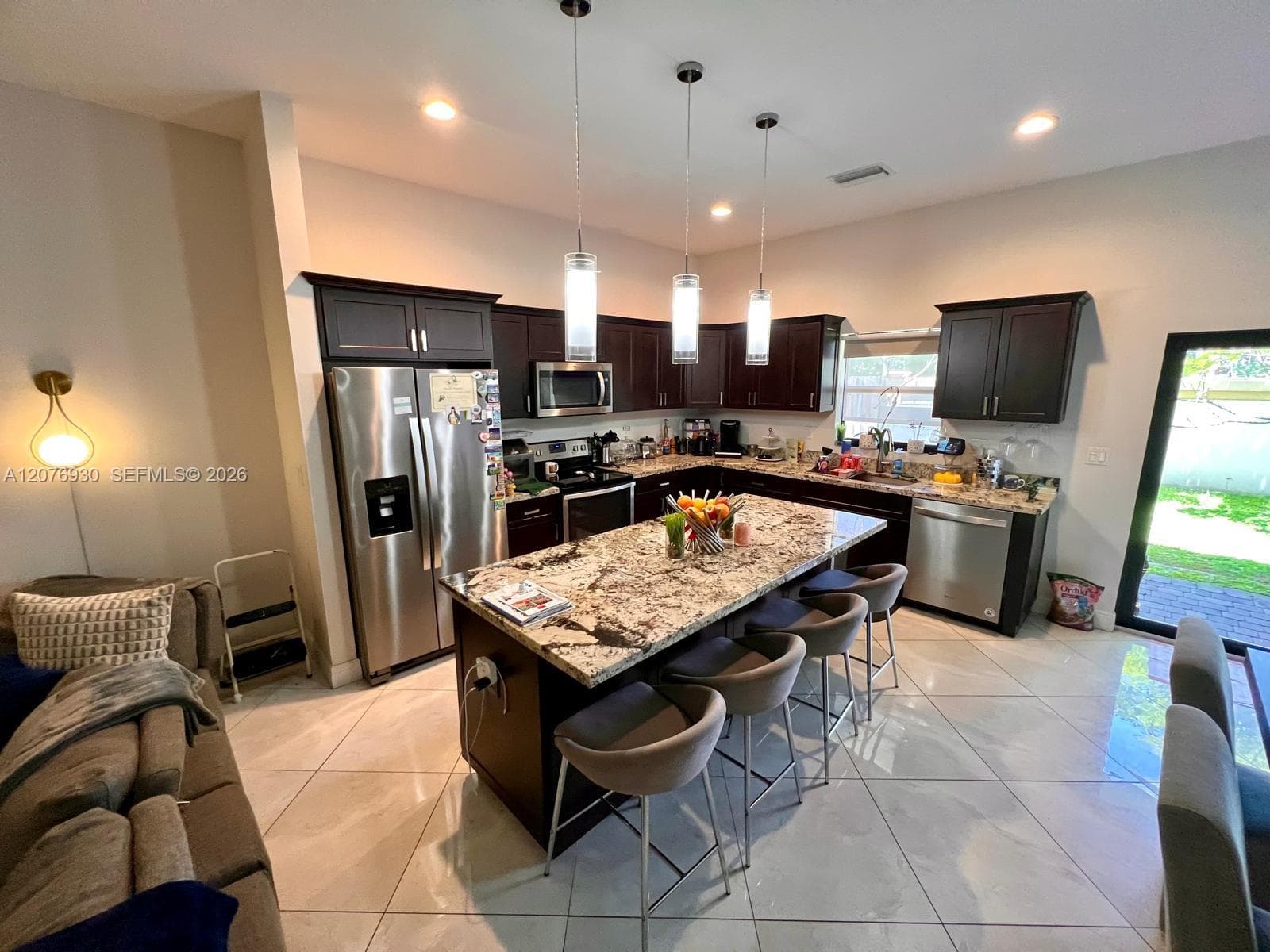 9271 NW 16th St, Pembroke Pines, FL 33027 — zdjęcie 5
