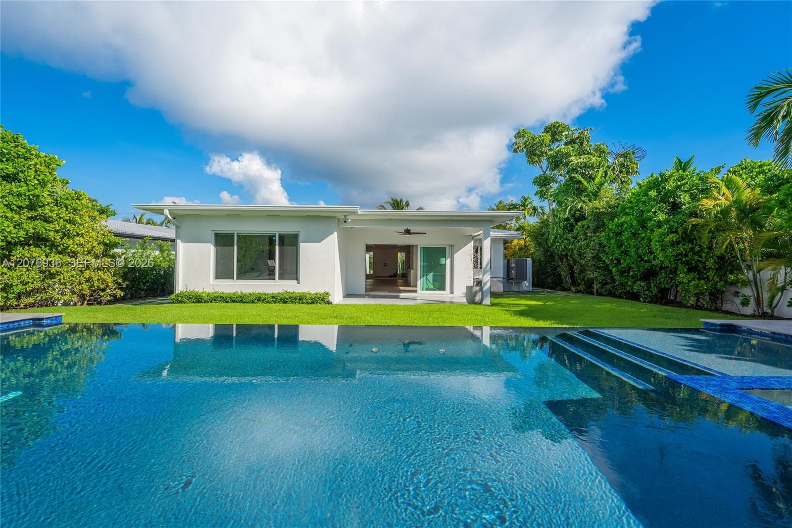 740 S Shore Dr, Miami Beach, FL 33141 — zdjęcie 5