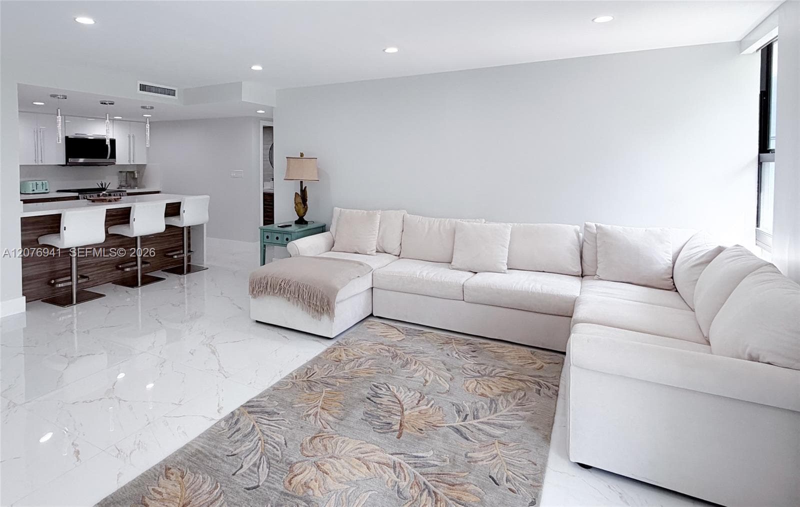 1800 Collins Ave # 3H, Miami Beach, FL 33139 — zdjęcie 2
