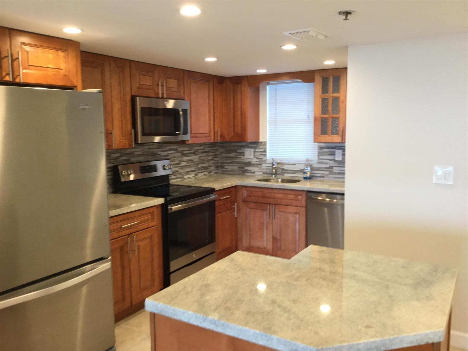 3001 W ROLLING HILLS Circle # 709, Davie, FL 33328