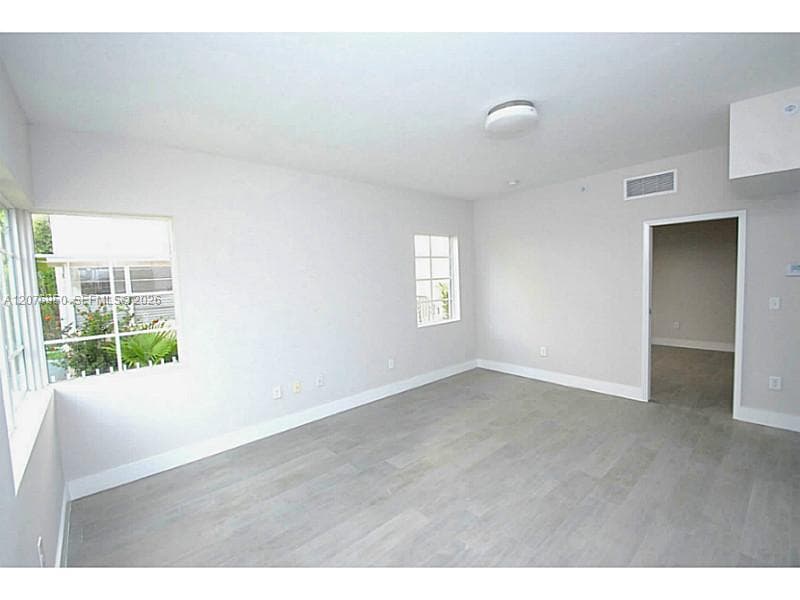 1321 PENNSYLVANIA AV # 4, Miami Beach, FL 33139 — zdjęcie 4