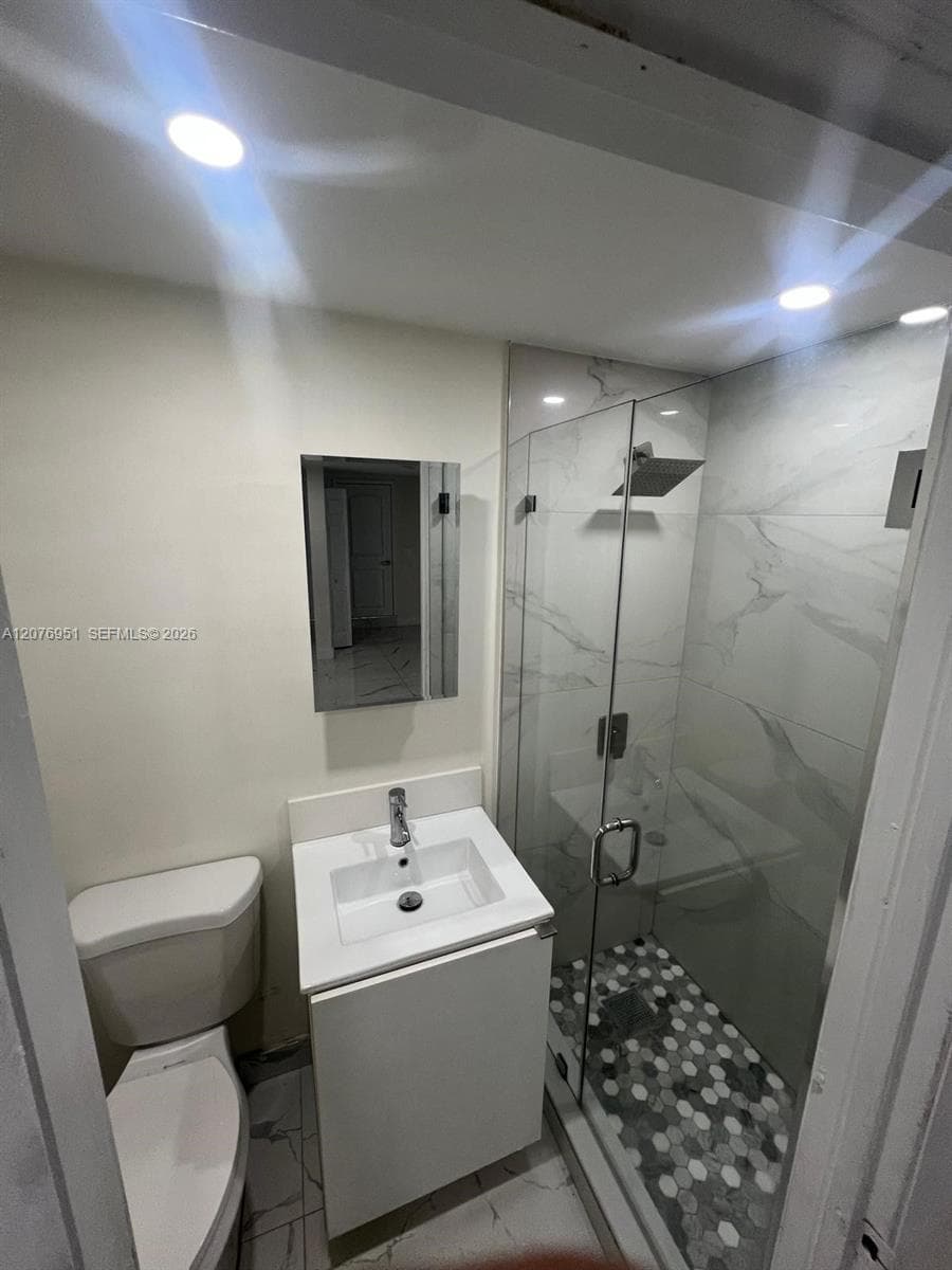 4750 NW 5th St # 2, Miami, FL 33126 — zdjęcie 5
