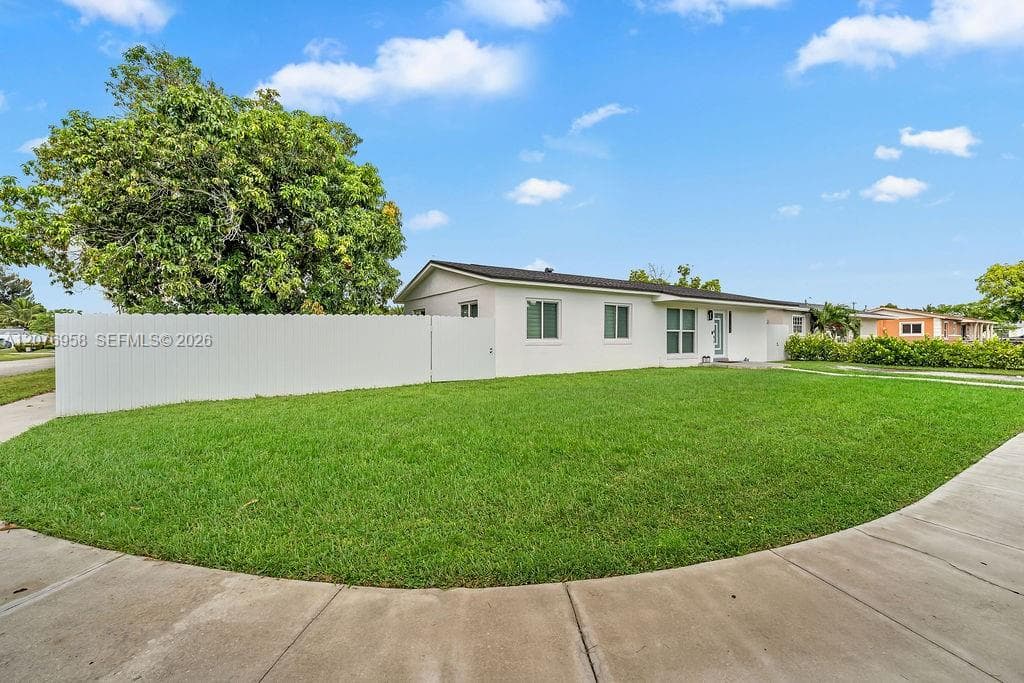 20400 NW 38th Ct, Miami Gardens, FL 33055 — zdjęcie 4