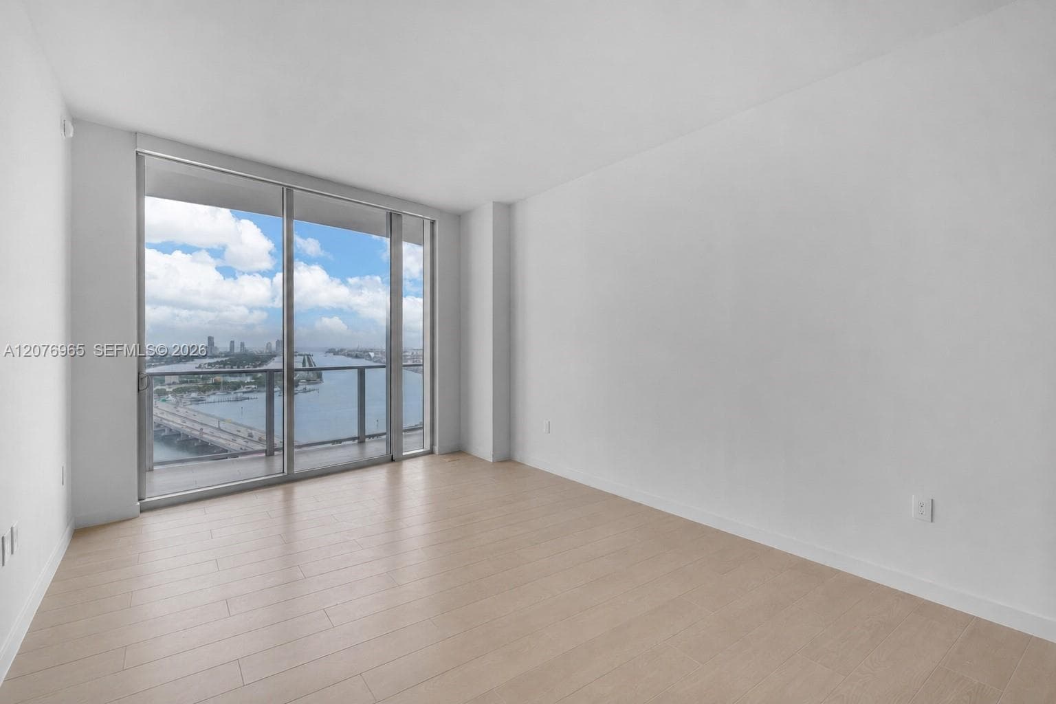 1400 Biscayne Blvd # 2305, Miami, FL 33132 — zdjęcie 4