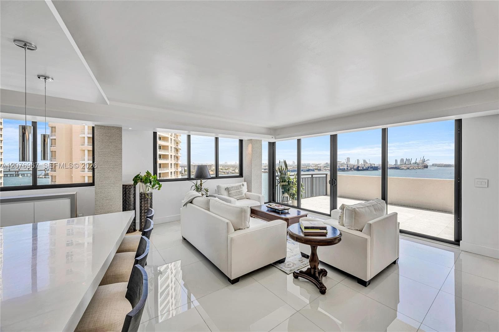 540 Brickell Key Dr # 1820, Miami, FL 33131 — zdjęcie 2