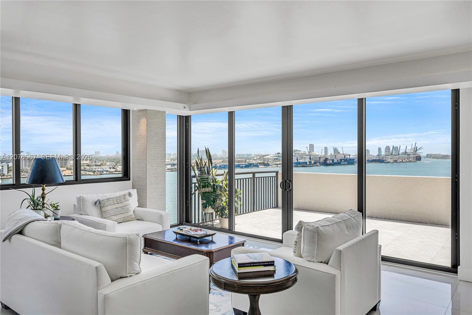 540 Brickell Key Dr # 1820, Miami, FL 33131 — zdjęcie 3