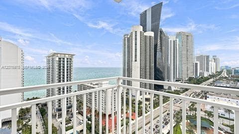 210 174 St # 2401, Sunny Isles Beach, FL 33160 — zdjęcie 4