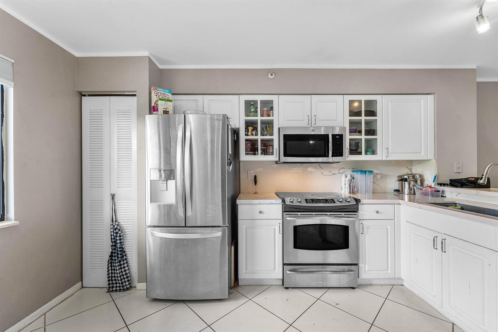 2205 S CYPRESS BEND Drive # 302, Pompano Beach, FL 33069 — zdjęcie 5