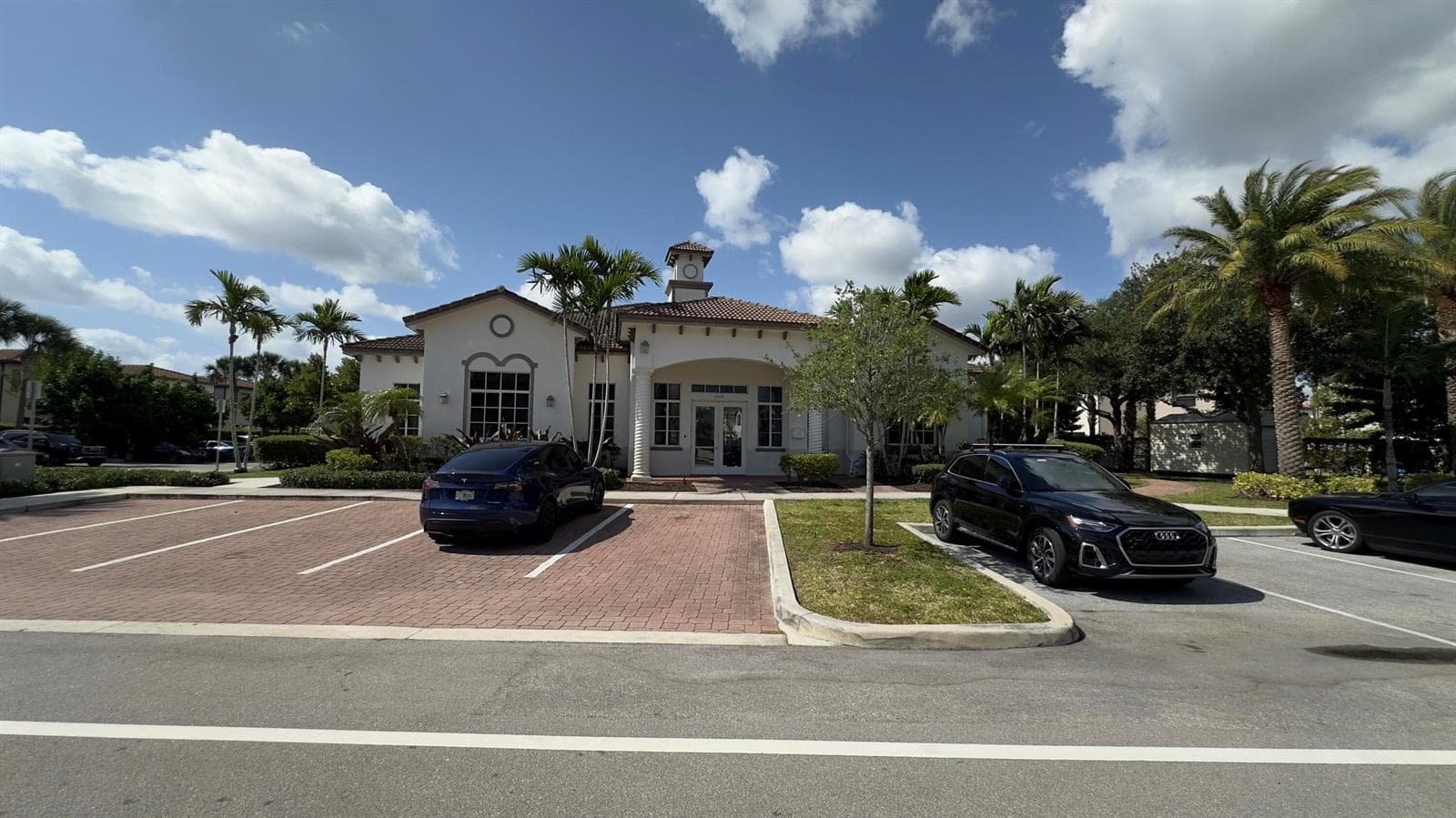 4230 NAPOLI LAKE Drive, Riviera Beach, FL 33410 — zdjęcie 4