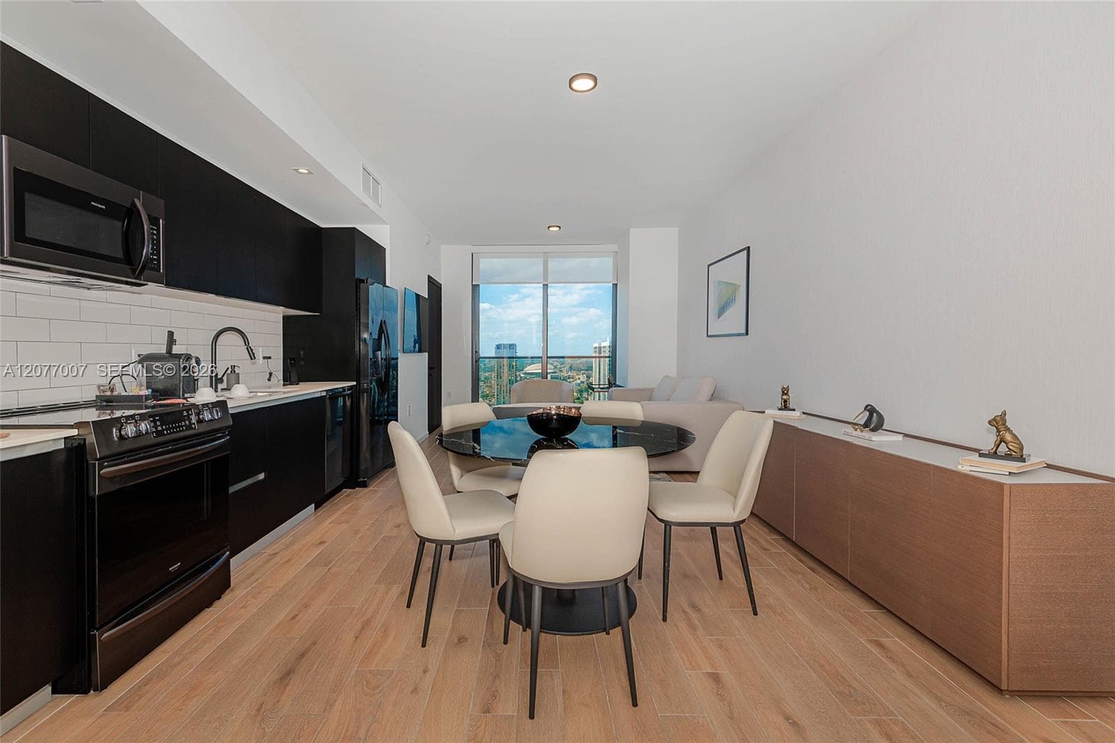 398 NE 5TH # 4118, Miami, FL 33132 — zdjęcie 3