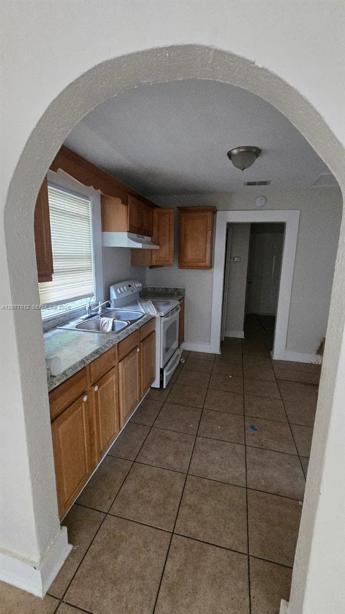 1971 Ella, Jacksonville, FL 32209 — zdjęcie 4