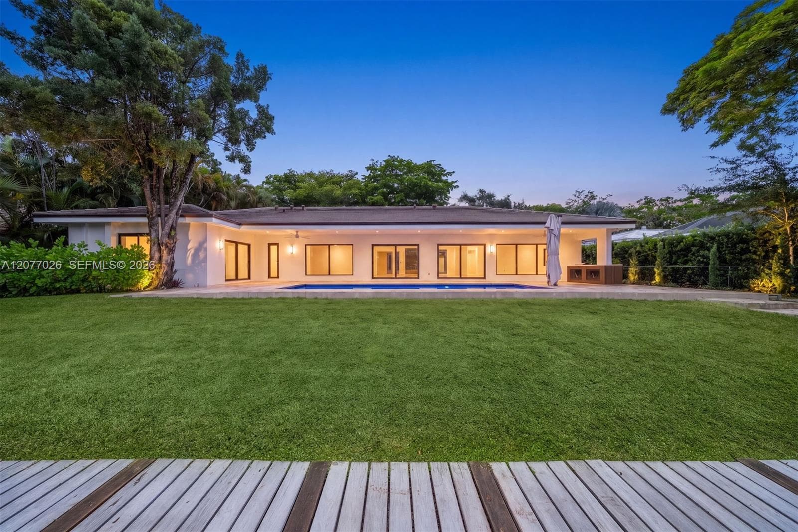 1520 Lugo Ave, Coral Gables, FL 33156 — zdjęcie 2
