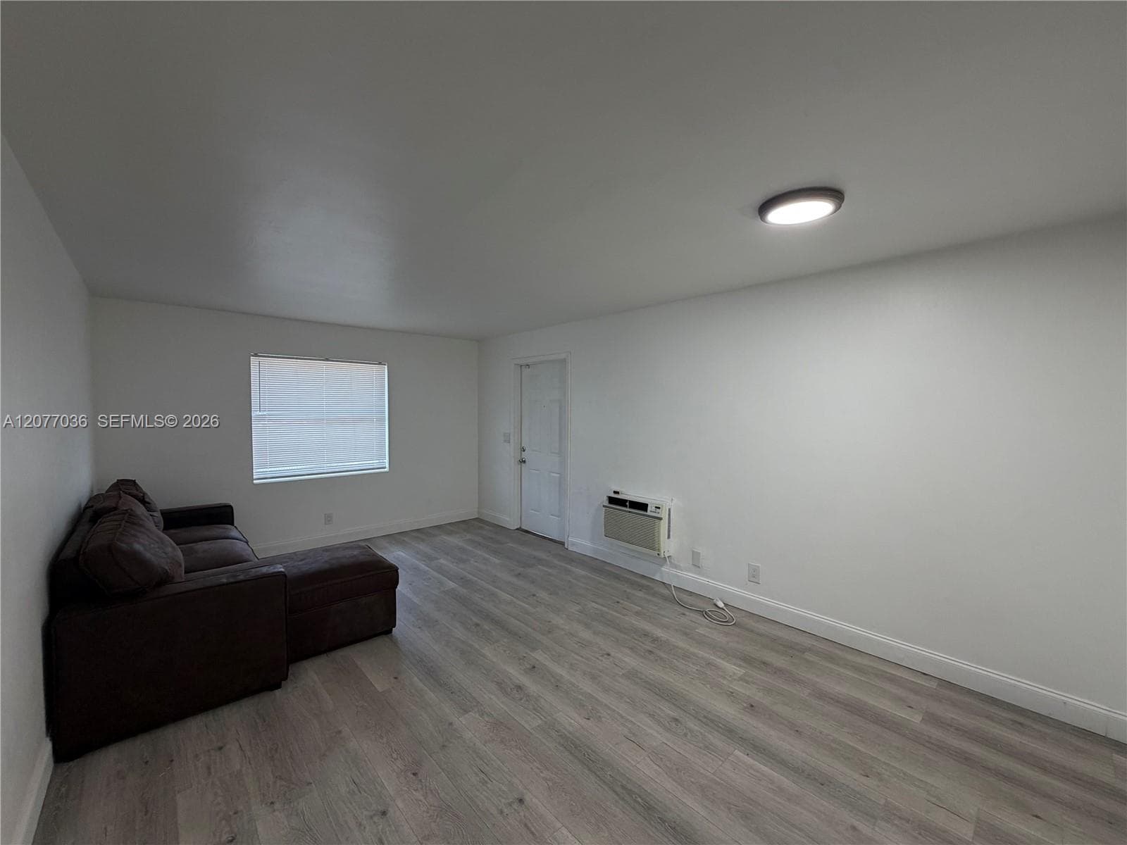 1245 W 35th St # 2, Riviera Beach, FL 33404 — zdjęcie 2