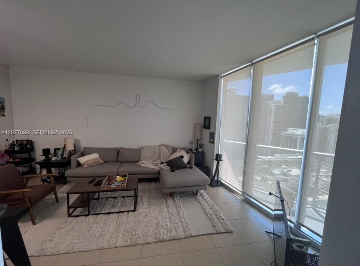 185 SW 7th St # 3702, Miami, FL 33130 — zdjęcie 3