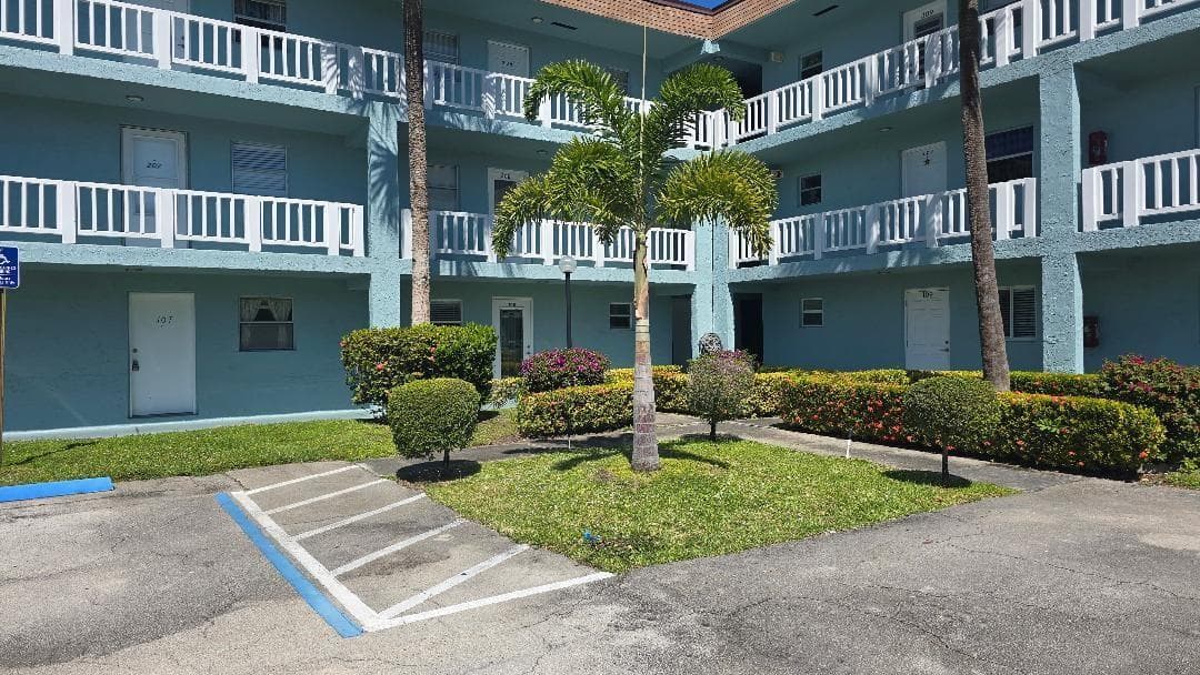 606 SW NATURA Boulevard # 208, Deerfield Beach, FL 33441