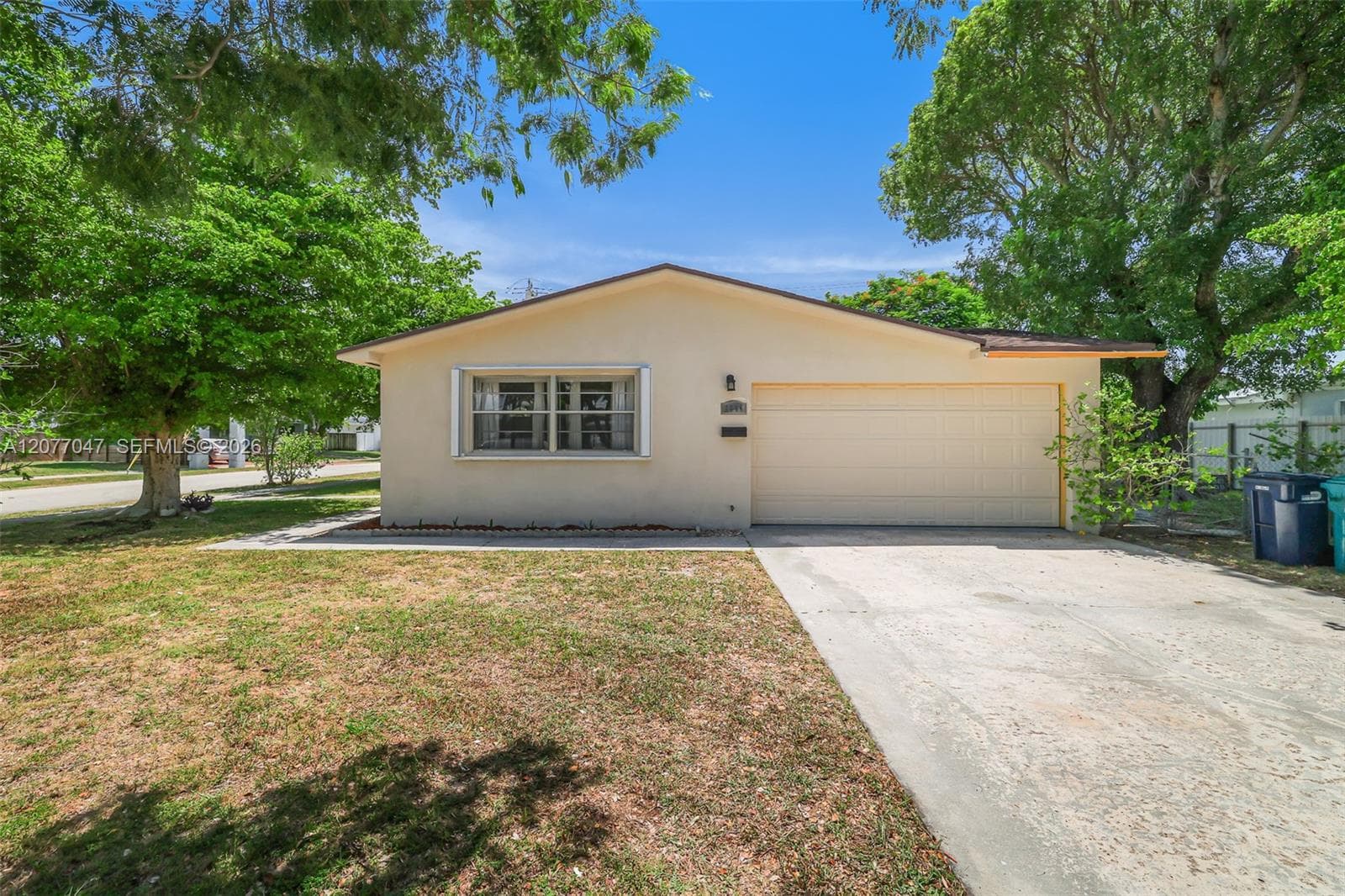 9354 Caribbean Blvd, Cutler Bay, FL 33189
