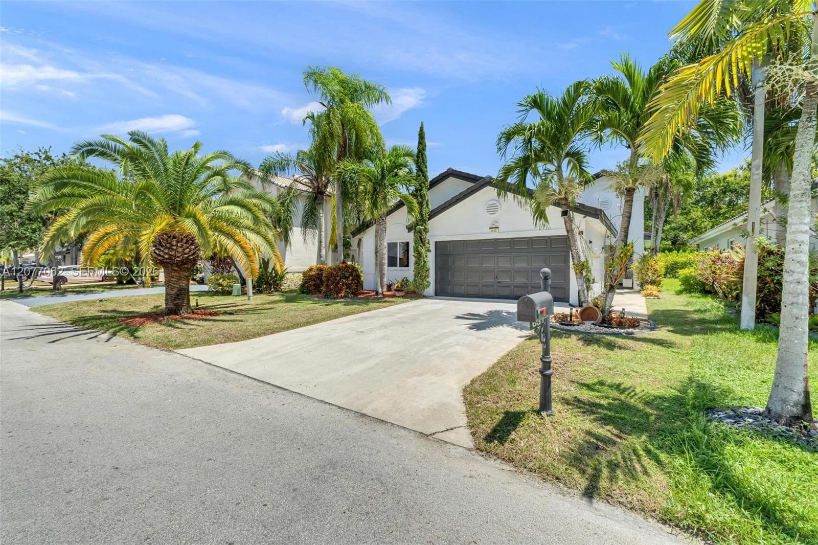 631 SW 176th Ave, Pembroke Pines, FL 33029 — zdjęcie 2