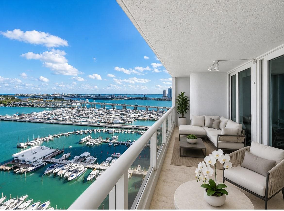 1717 N Bayshore Dr # A-2434, Miami, FL 33132 — zdjęcie 3