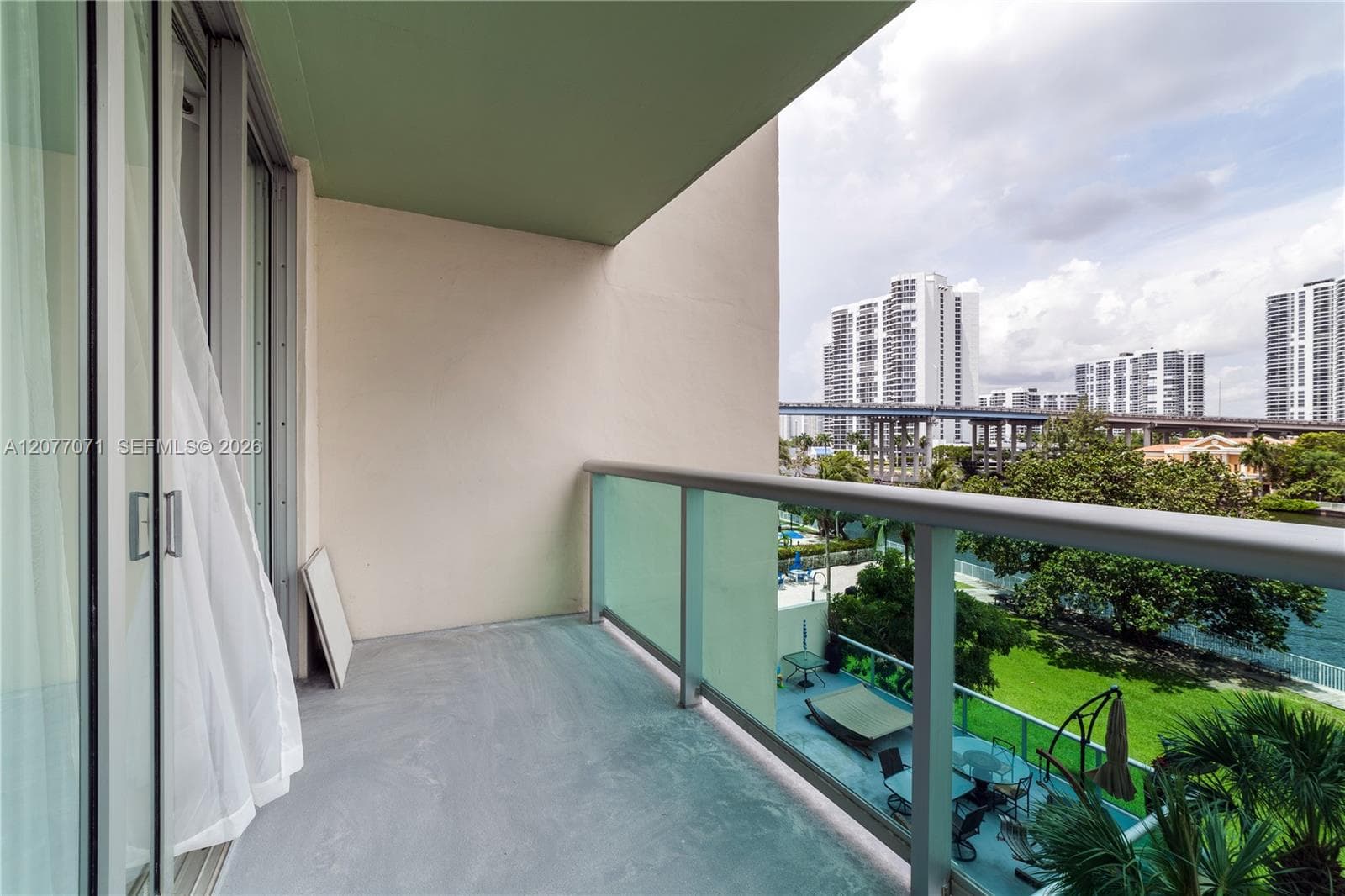 19390 Collins Ave # 419, Sunny Isles Beach, FL 33160 — zdjęcie 3