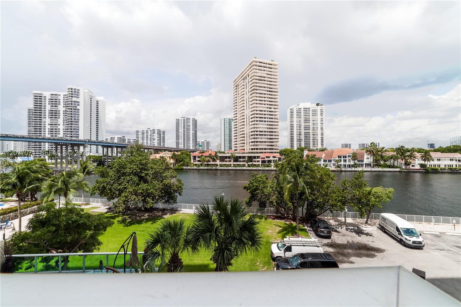 19390 Collins Ave # 419, Sunny Isles Beach, FL 33160 — zdjęcie 5